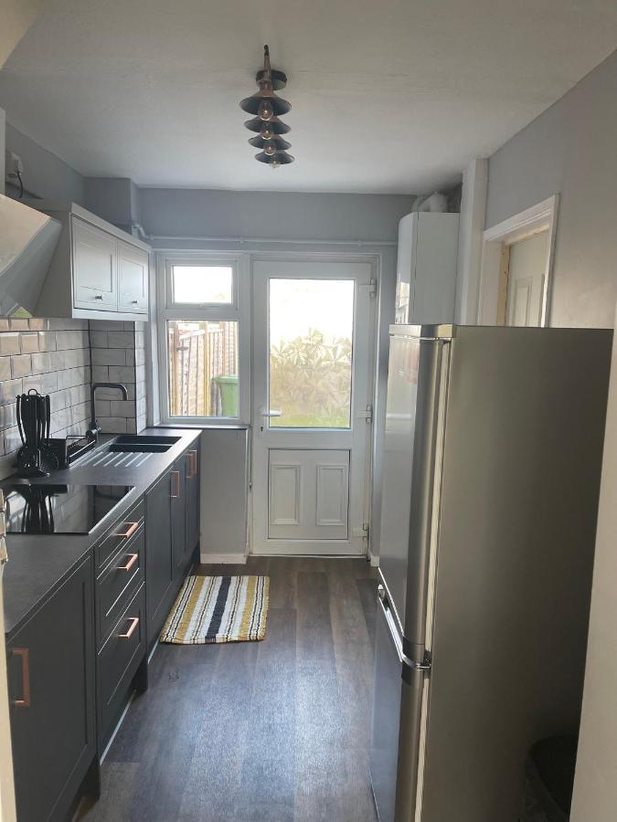 Small Doble, Shared House Filton المظهر الخارجي الصورة